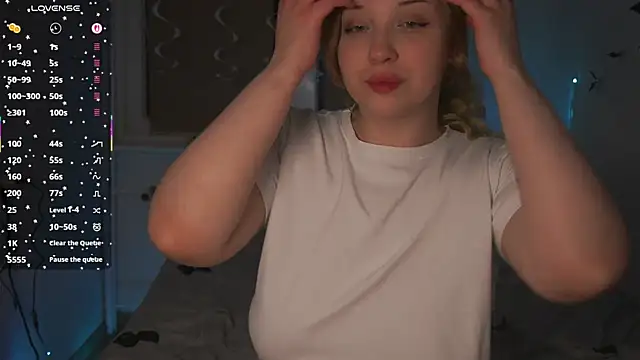 CuteSharloti live sex cam