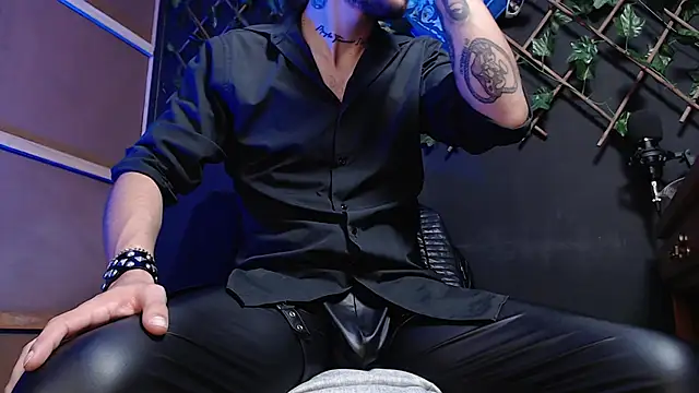 Dicaprioo_ live sex cam