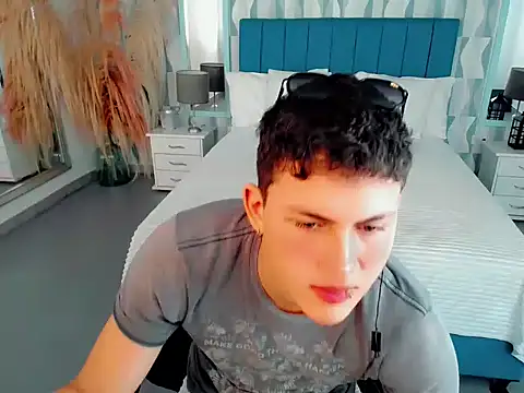 Axel_savage live sex cam