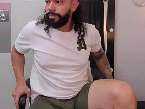 AlukardBig live sex cam