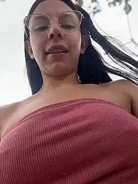 Bonniepark live sex cam