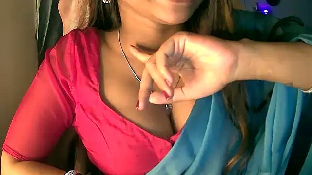 Cute-Tara live sex cam