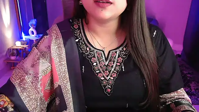 Mitikaa live sex cam