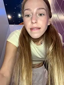 kira_mia live sex cam