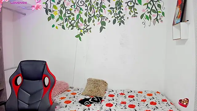 Ariadna-05 live sex cam