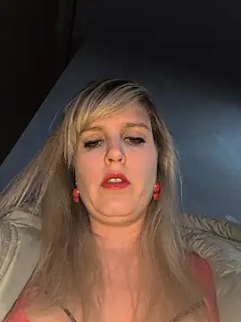 Sexybiene969 live sex cam