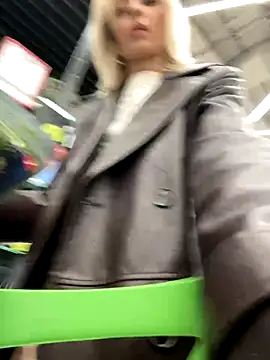 VikaBunny1 live sex cam