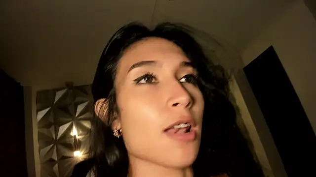 hellen_tease live sex cam