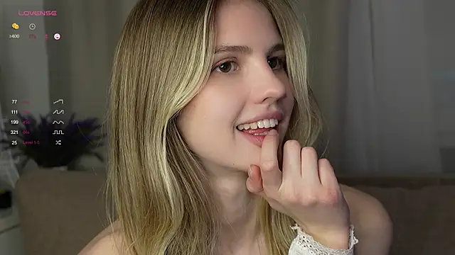 Fluffy-Angel live sex cam