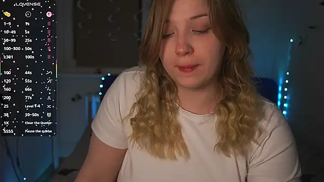 CuteSharloti live sex cam