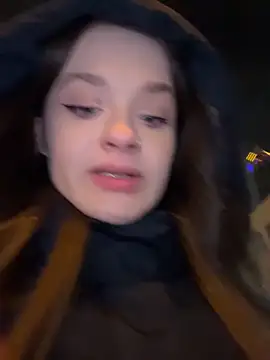 KittyQueeny live sex cam