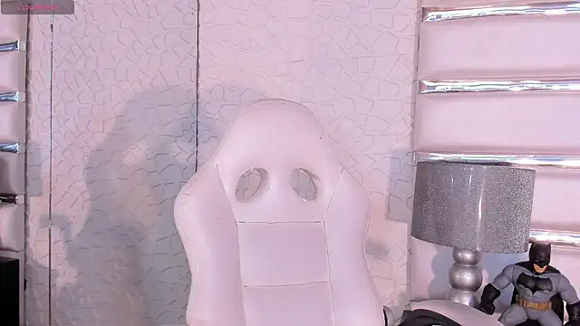 TatiLee live sex cam