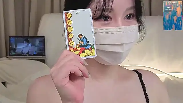 2hyun__KOREA live sex cam