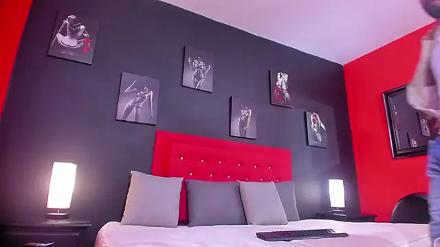 Thiagogomez live sex cam