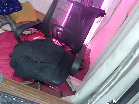 Naughty_alfrea live sex cam