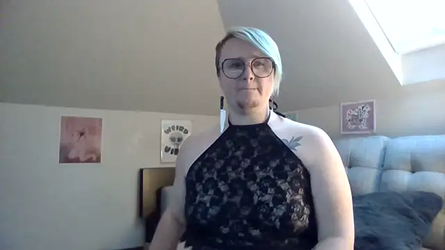 queerlyjaz live sex cam