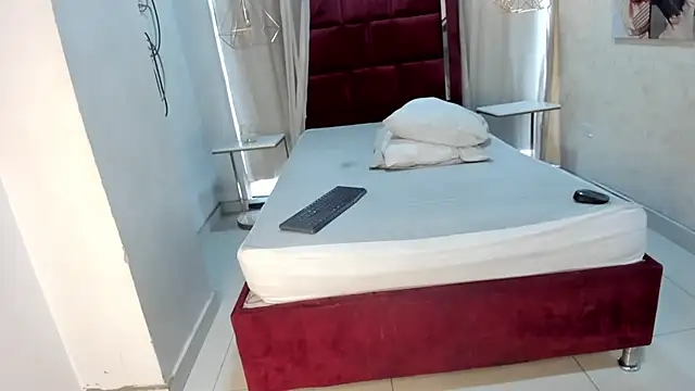 OliIverr22 live sex cam