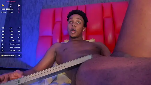 DominicSccott live sex cam