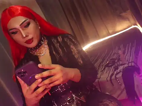 Hail_ur_Dominant live sex cam