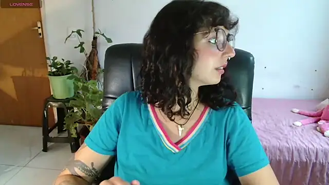 myamillor live sex cam