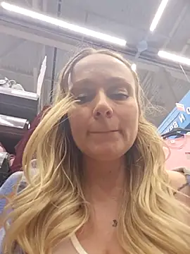 Bondgirl_013 live sex cam