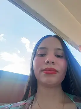 MiaJacksonn live sex cam