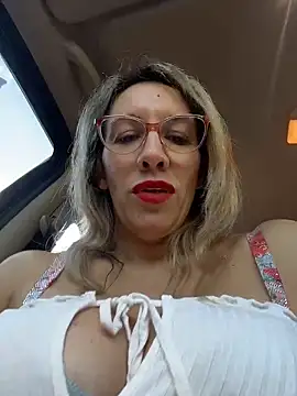Gatitacarlita live sex cam