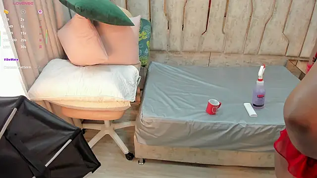 ari_monet live sex cam