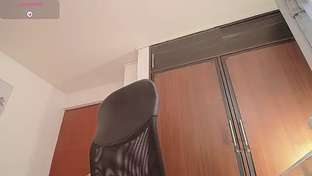 Miley_Baker live sex cam