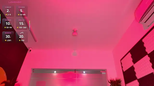 MalaikaBrown live sex cam