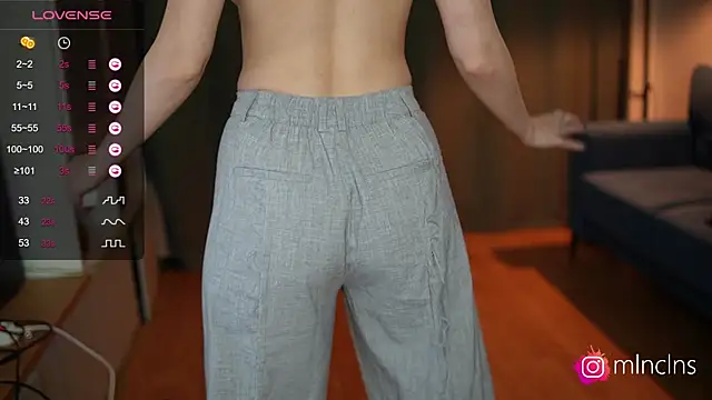 melanielwithu live sex cam