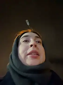 Holly_Play live sex cam