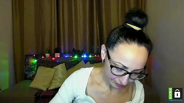 Arianasweety23 live sex cam