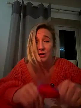 MimiMaee live sex cam