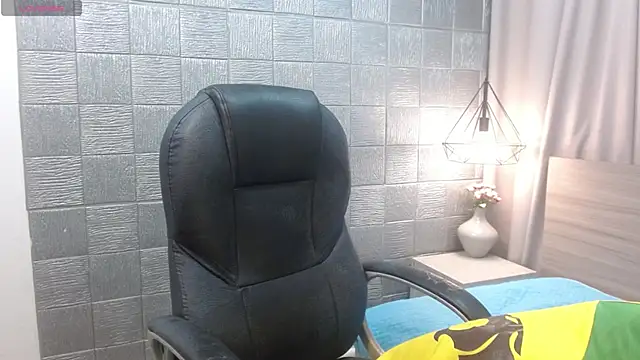 Xavii18 live sex cam