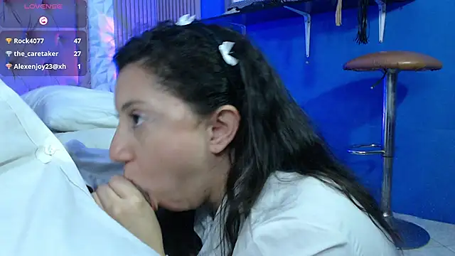 danna_thiago1 live sex cam