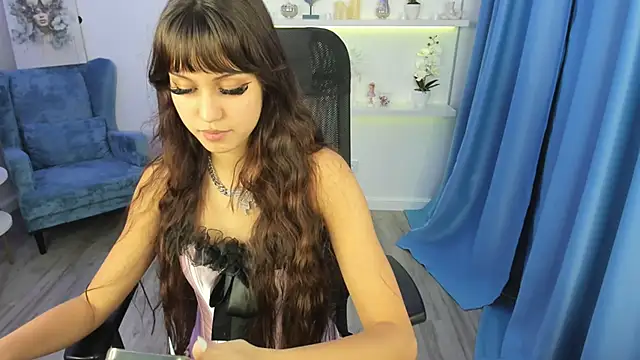 TiffanyYounge live sex cam