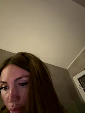 NicollleDiamondd live sex cam