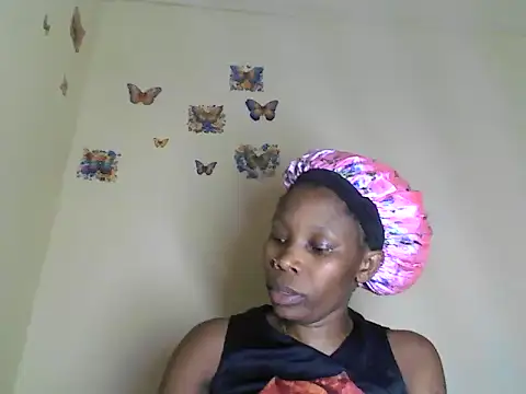 smallnaughtygirl live sex cam