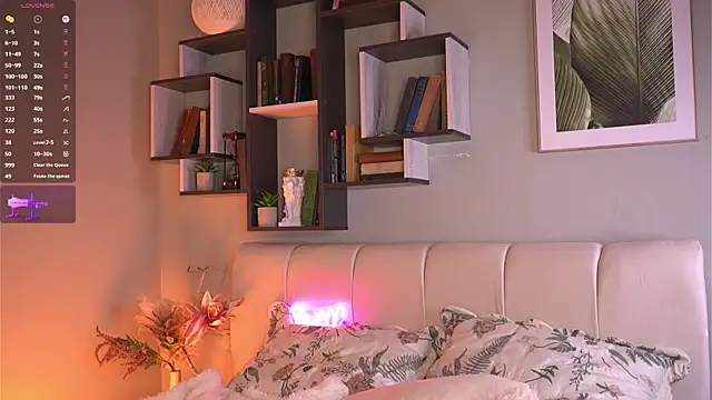 MiaBanger live sex cam