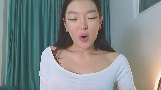 AudreyMell live sex cam