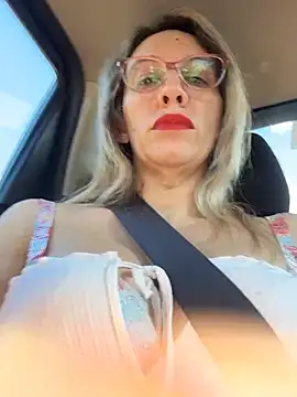 Gatitacarlita live sex cam