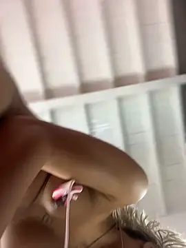 MystiqueXXX live sex cam