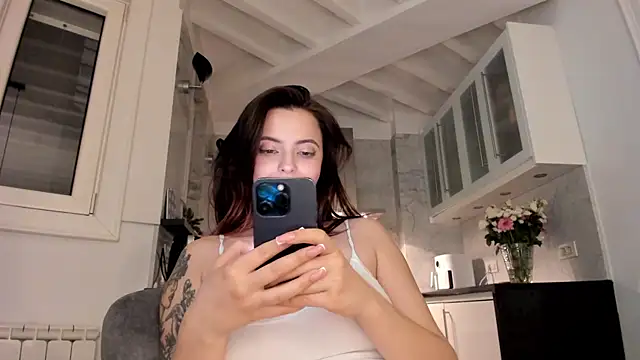 GoodGirll2133 live sex cam