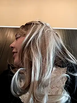 madelaine- live sex cam