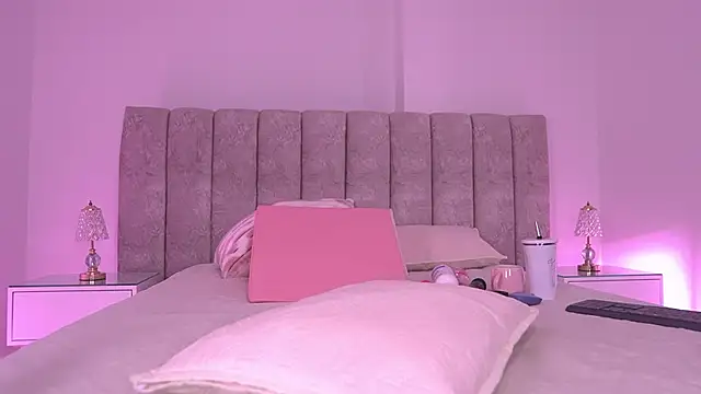 sam_lewins live sex cam