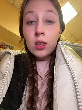 FroggyAnna live sex cam