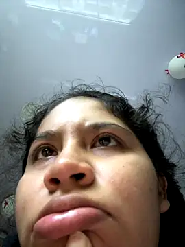 moncerrat_luna live sex cam