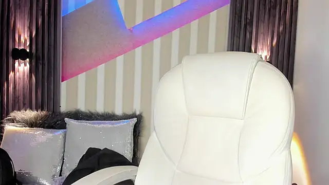 emily_layton live sex cam