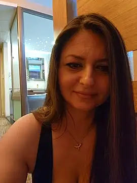 angel_eyees live sex cam